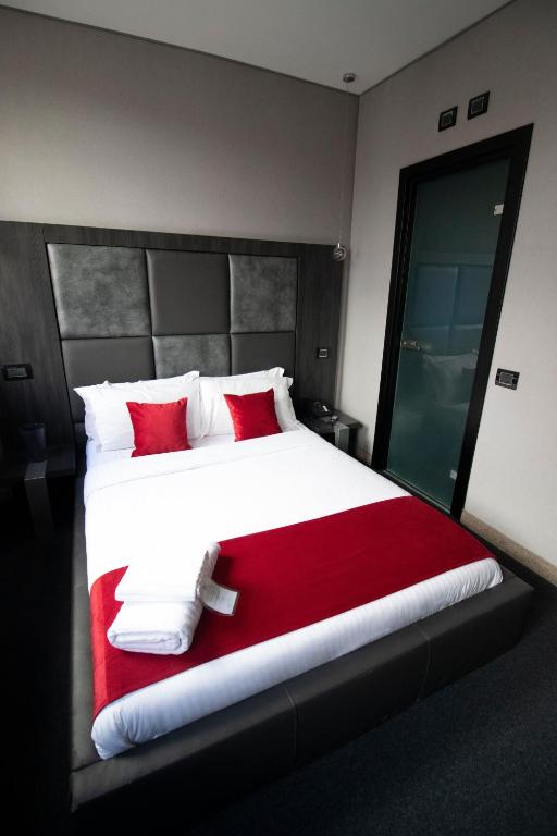 The Bryson Hotel - Resim 30