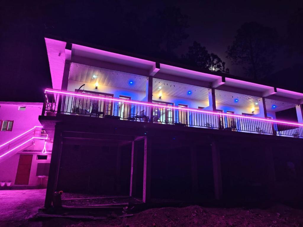 Το κτήριο όπου στεγάζεται  το διαμέρισμα