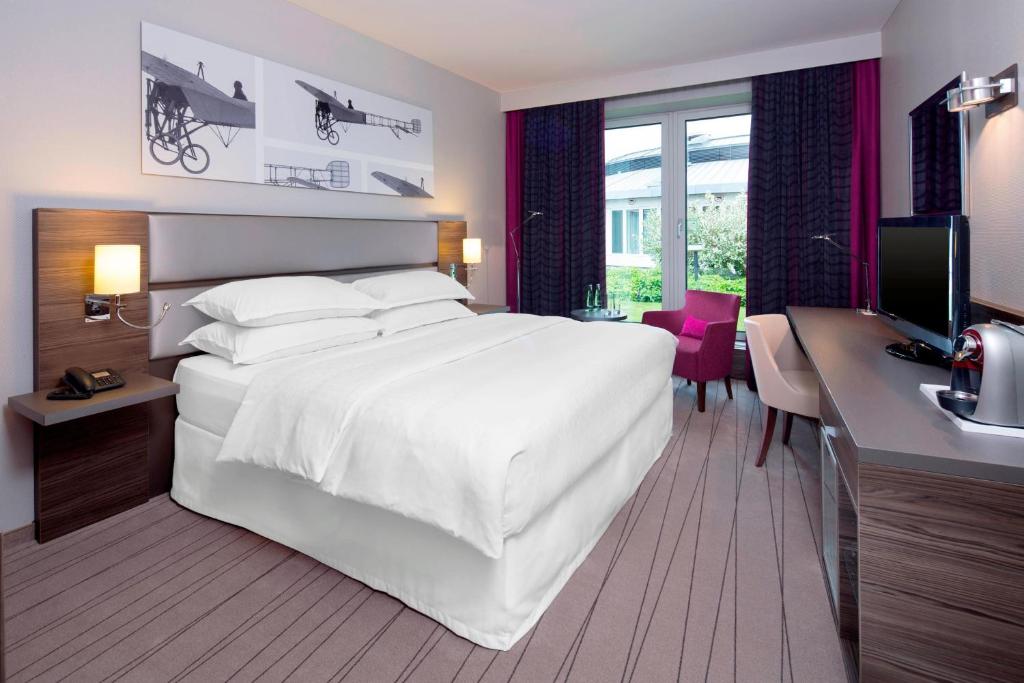 Sheraton Duesseldorf Airport Hotel - Resim 14