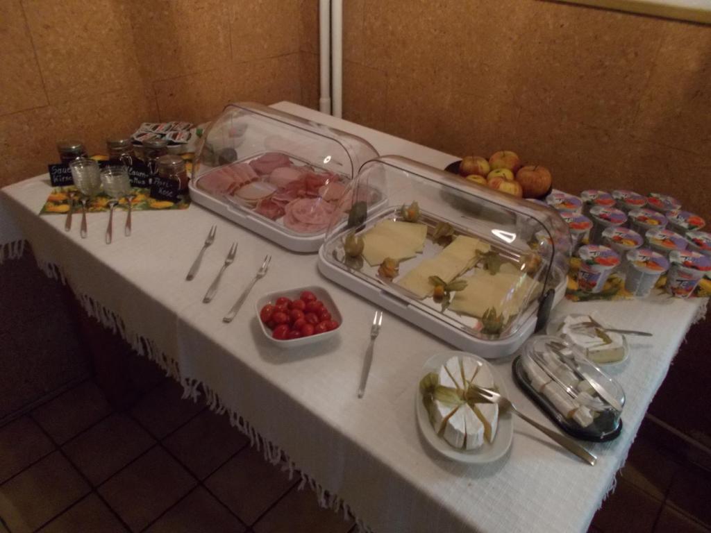 Jídlo v hotelu nebo okolí