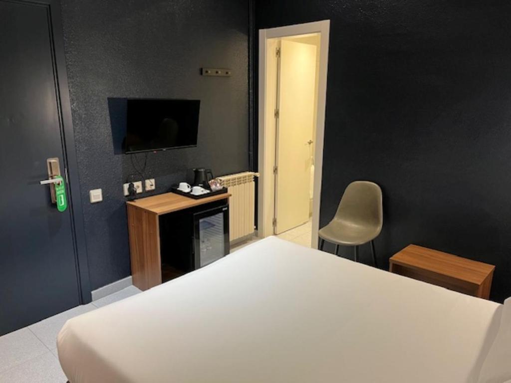 Hostal Iznájar Barcelona - Resim 10