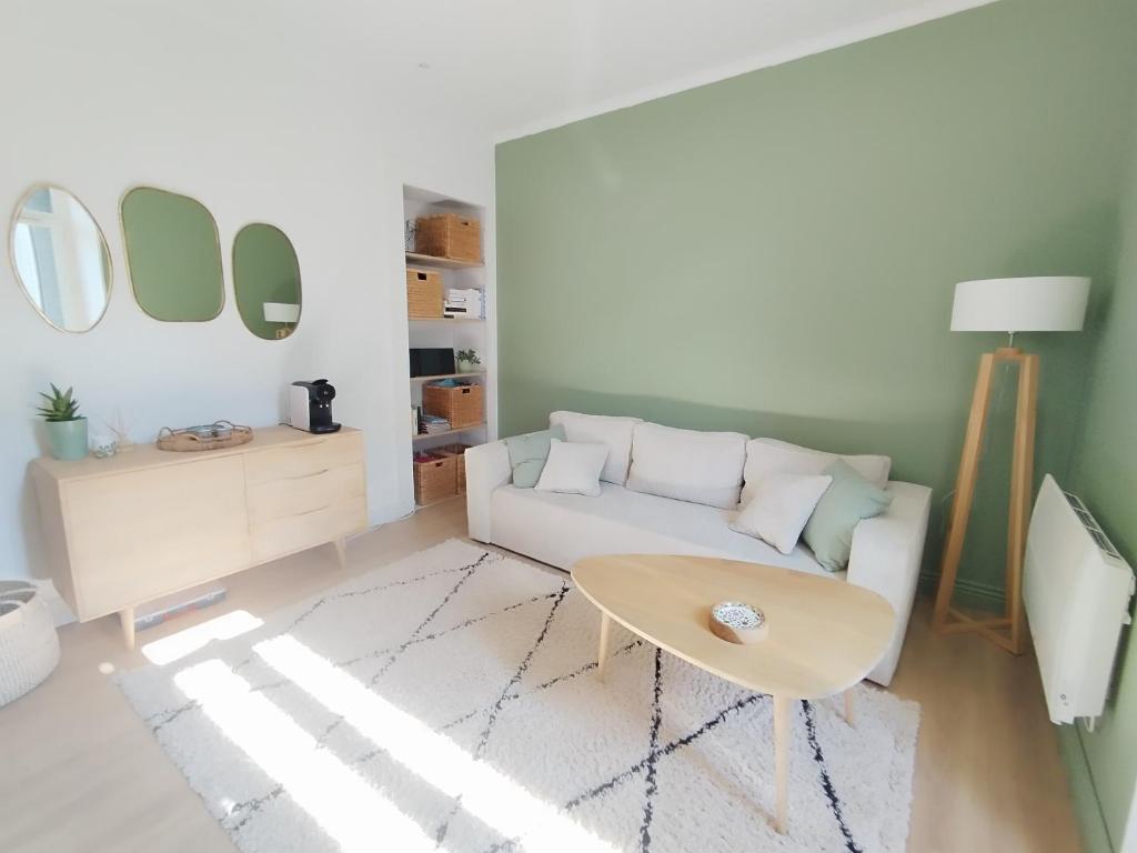 Χώρος καθιστικού στο Logis cosy du centre ville