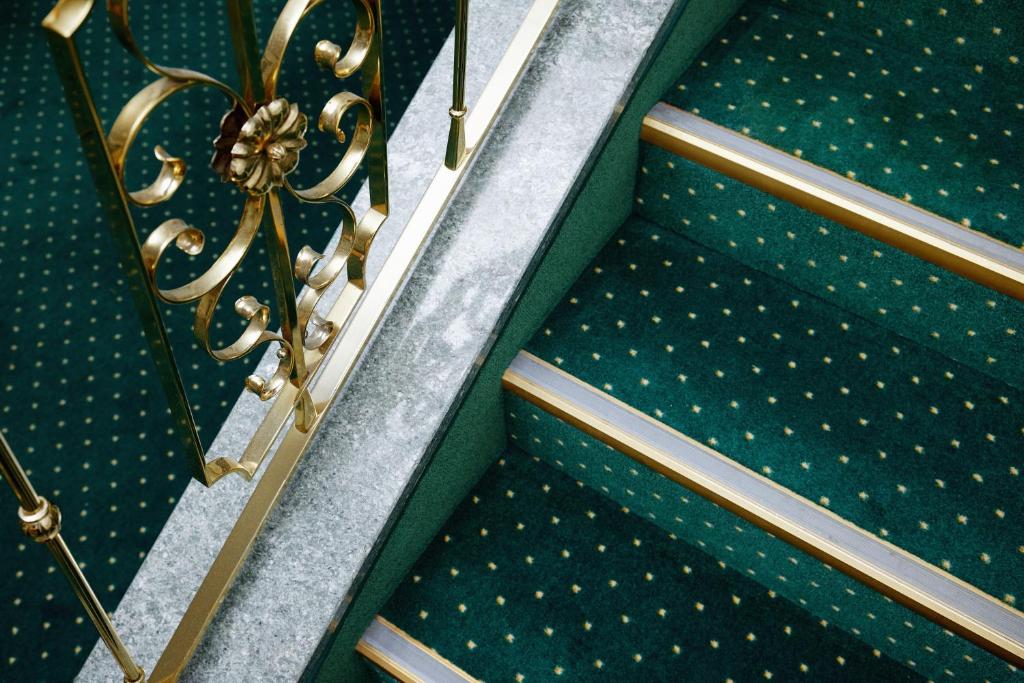 Hotel Arlette Beim Hauptbahnhof - Resim 9