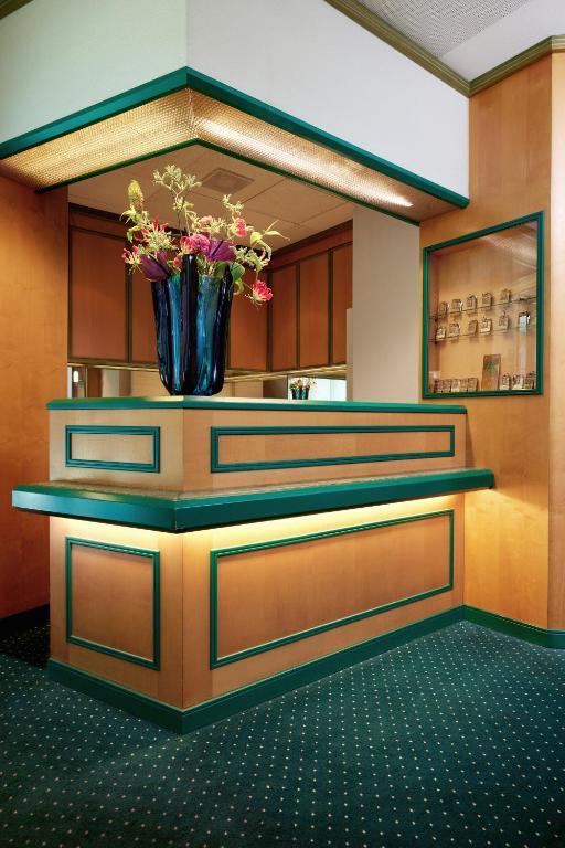 Hotel Arlette Beim Hauptbahnhof - Resim 4