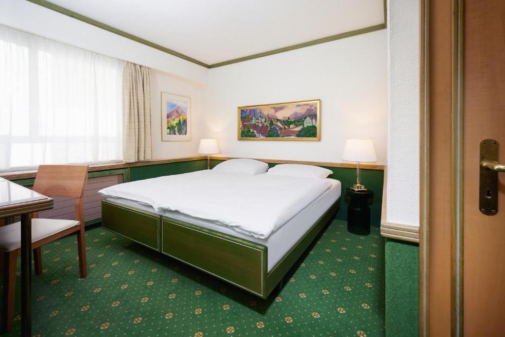 Hotel Arlette Beim Hauptbahnhof - Resim 5