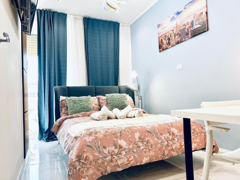 Ένα ή περισσότερα κρεβάτια σε δωμάτιο στο Comfort Hostel B&B Room Torino - Vicino Centro e Metro