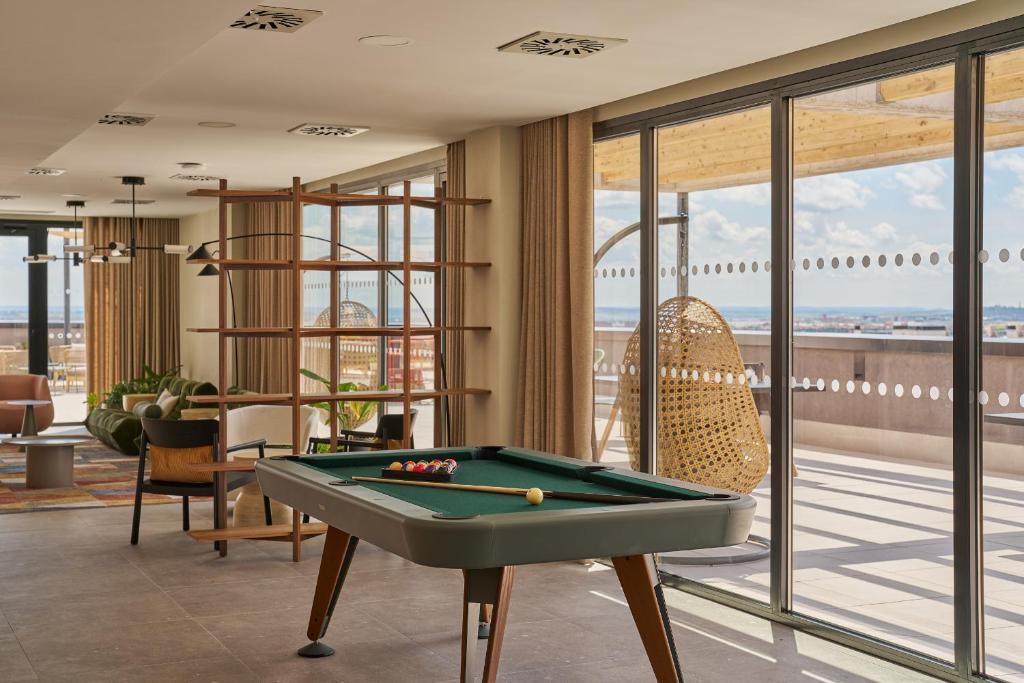 Node Madrid Carabanchel - Resim 6