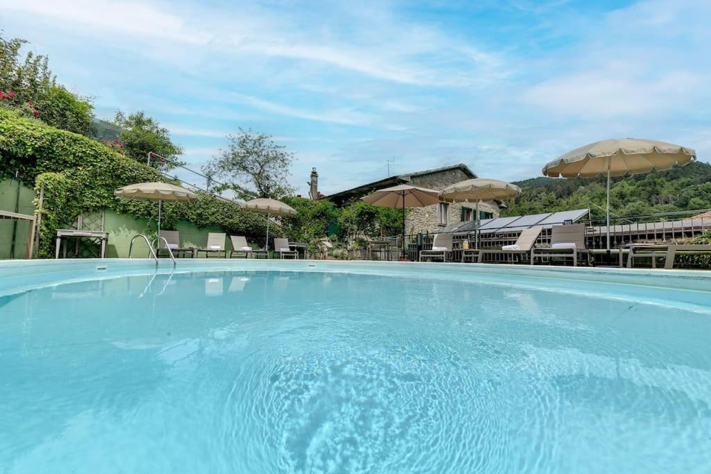 Πισίνα στο ή κοντά στο Villa Senio in Mugello