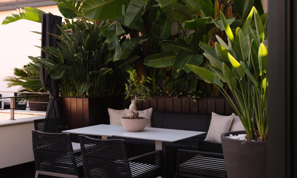 
Suite with Private Terrace and Hot Tub
