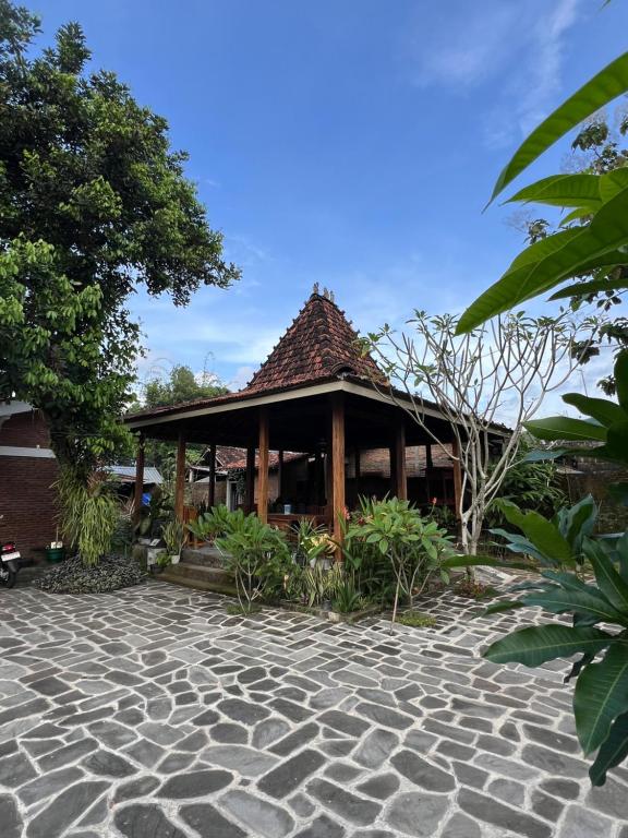 Kumojoyo Homestay - Housity