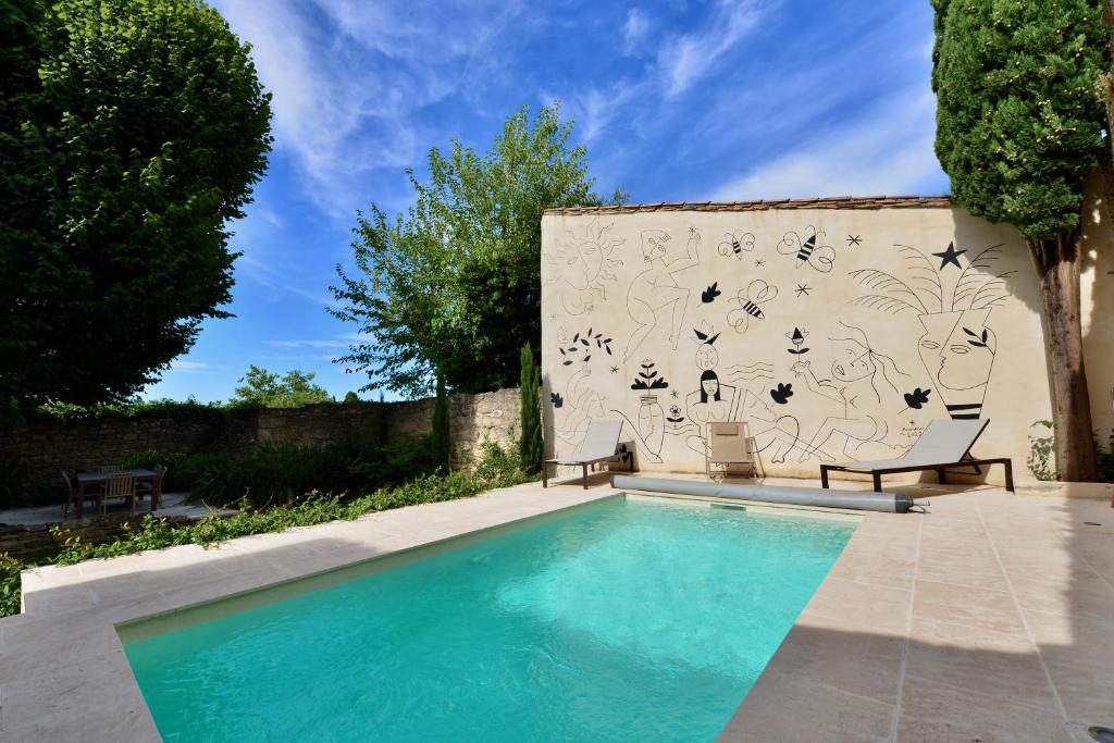 Bazén v ubytování Le Clos Saint-Sif, 4 BR, air conditioning, pool nebo v jeho okolí