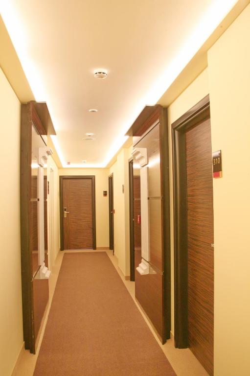 Theater Hotel Belgrade - Resim 14