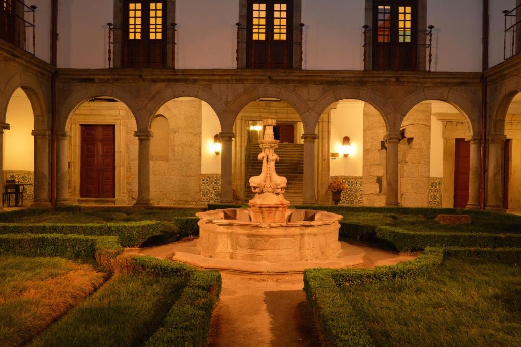 Pousada Mosteiro de Guimaraes - Resim 36