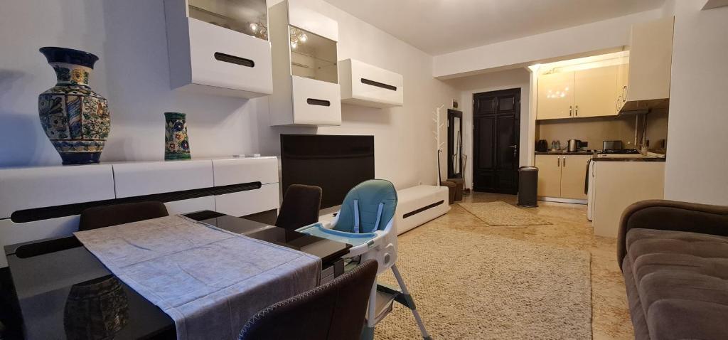 Kuchyň nebo kuchyňský kout v ubytování White Cozy Home