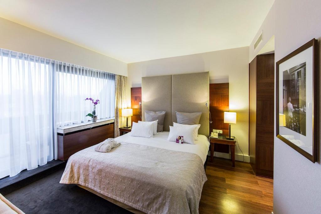 Crowne Plaza Maastricht by IHG - Resim 38