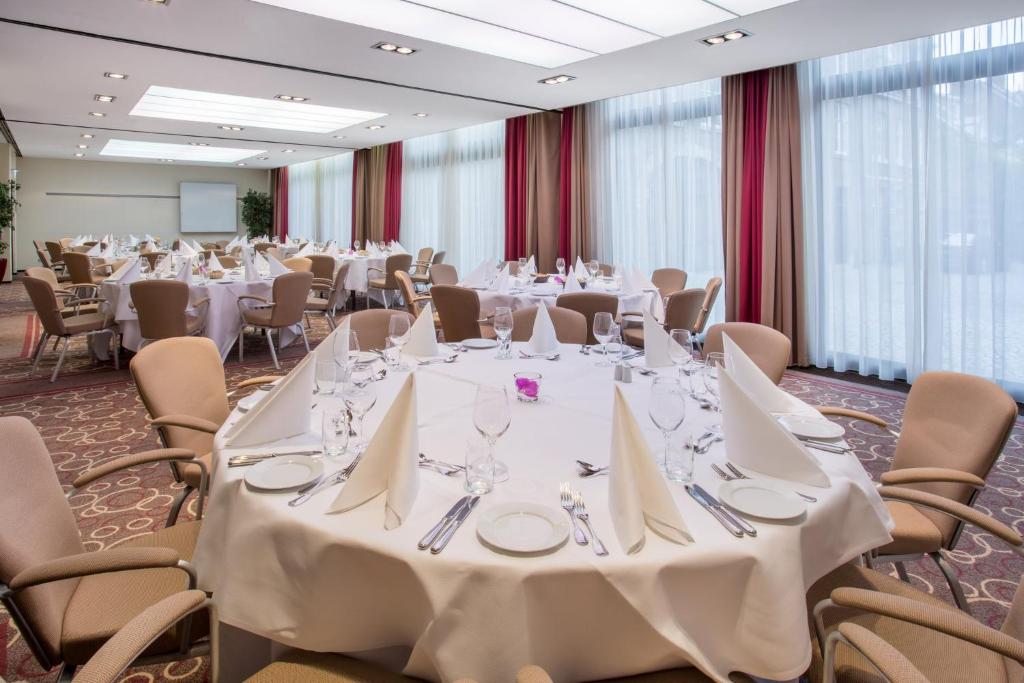 Crowne Plaza Maastricht by IHG - Resim 22