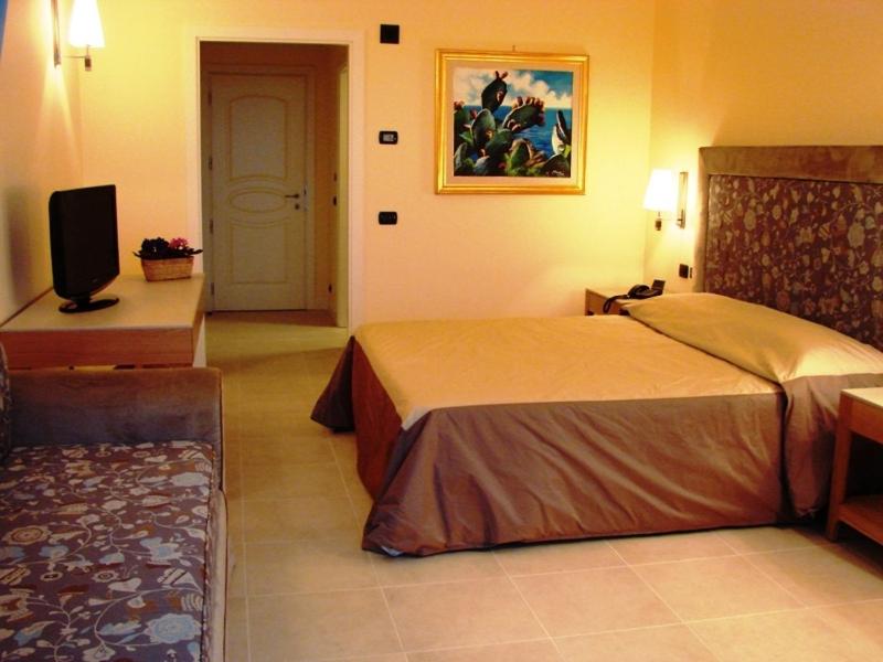 Cefalù Sea Palace - 9