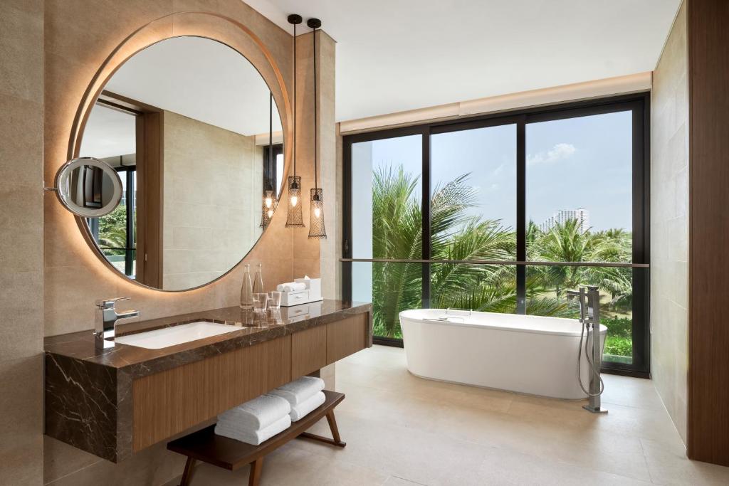 Biệt thự 3 Phòng ngủ có Hồ bơi Riêng và Nhìn ra Biển