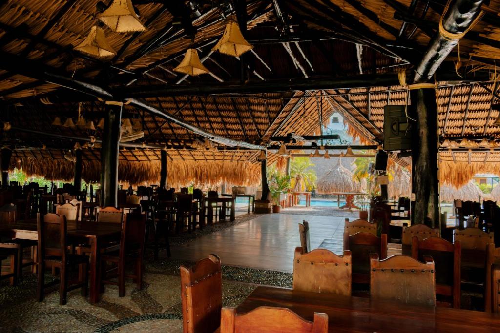 Hotel Portón del Sol