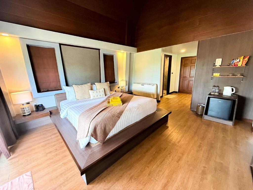 Cocohut Beach Resort Koh Phangan - 4