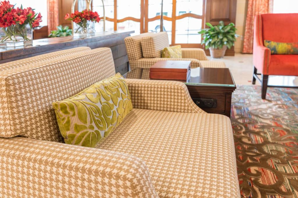 Ayres Hotel Anaheim photo