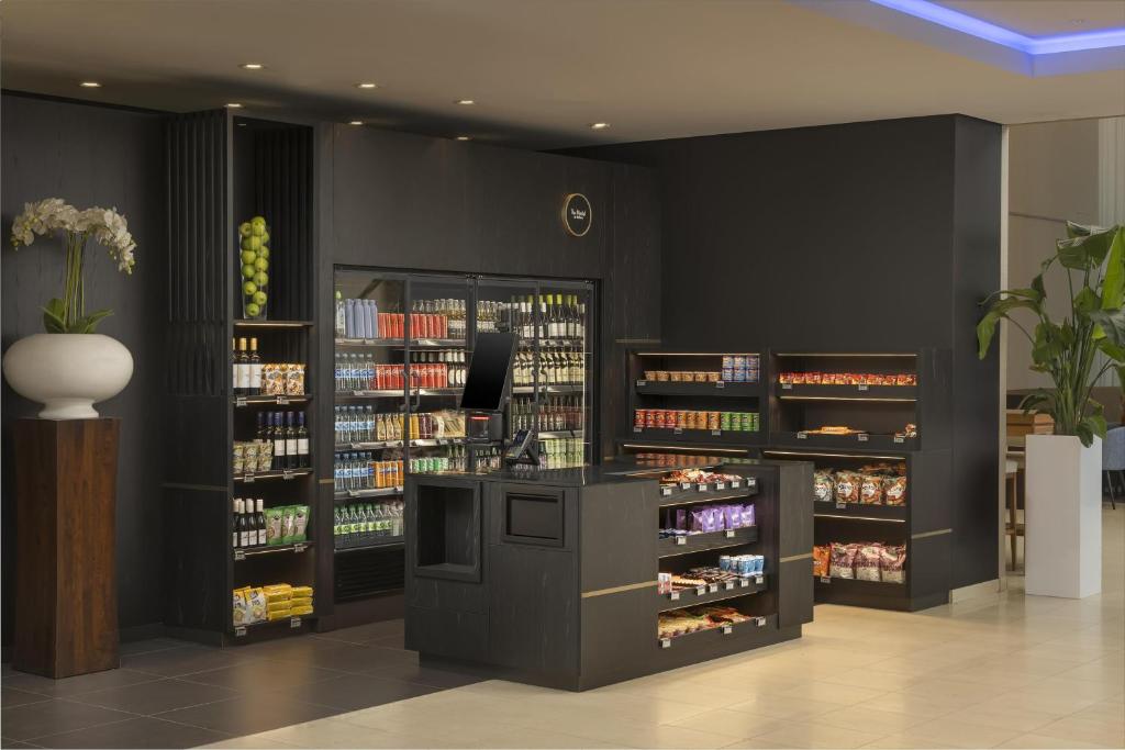 Hilton Düsseldorf - Resim 10