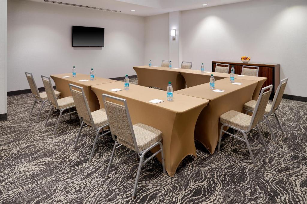 Homewood Suites by Hilton Grand Rapids Downtown photo