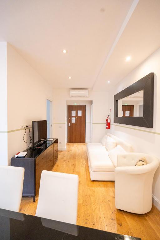 La Marmora 3 bedroom apartment near Galleria dell'Accademia