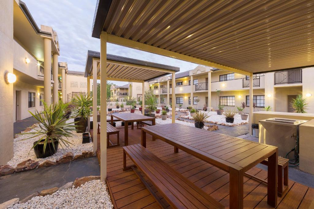Canberra Parklands Central Apartment Hotel Official - Resim 22