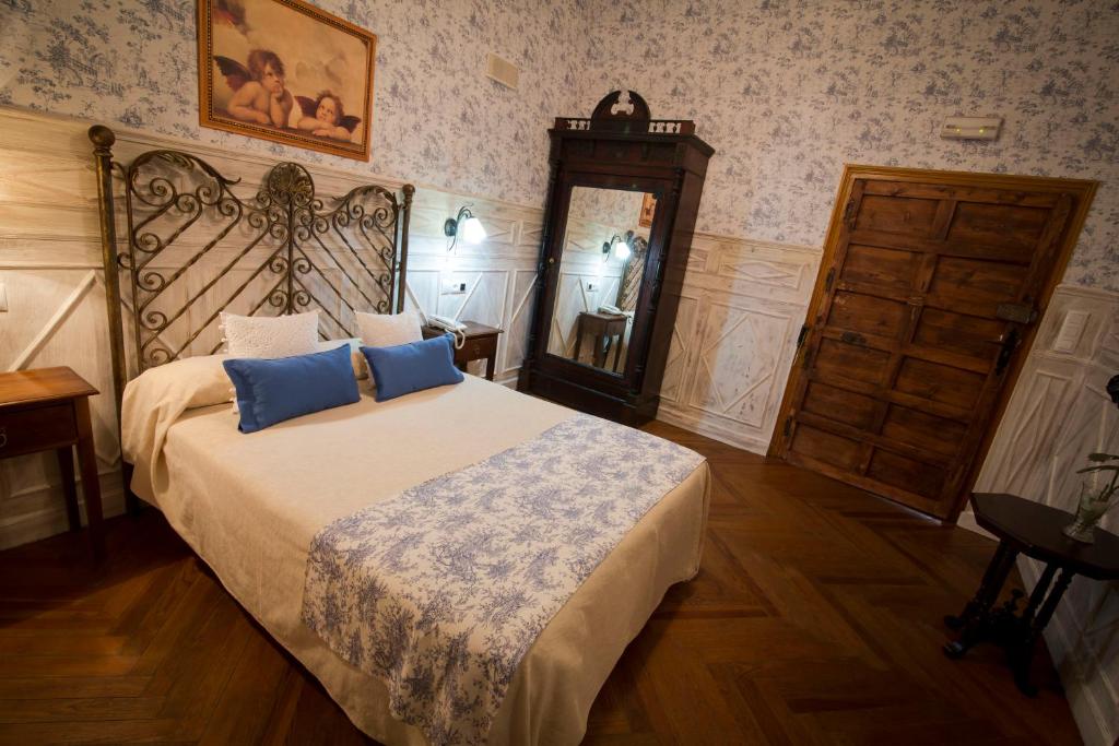 Hospedería Real Casona la Beltraneja - 11