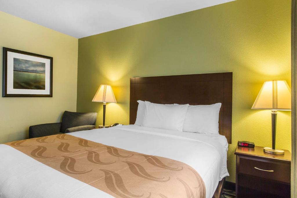 Quality Inn Cedartown - Queen Room - No Fumar