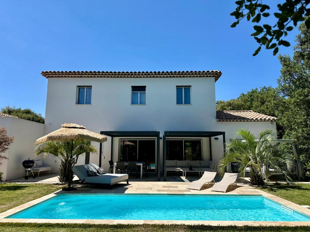 Sitemapcdatahttpswwcinfbizidairbnb Villa Piscinenull