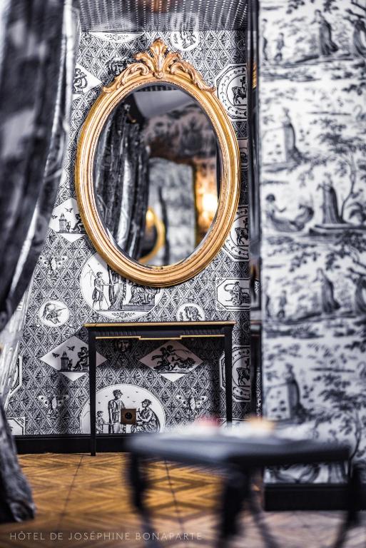 Hôtel de Joséphine BONAPARTE - 12