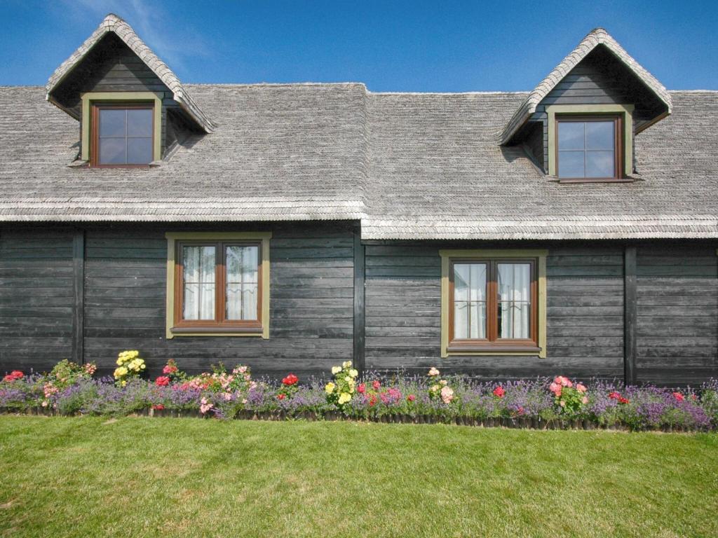 Сад в Seaside Cottage in Cisowo with terrace and lovely garden