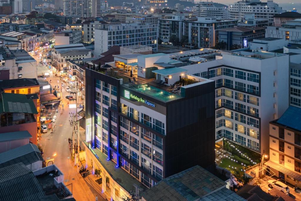 تصویر اتاق‌های Holiday Inn Express Pattaya Central by IHG - تصویر ۲