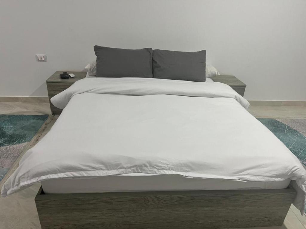 Merit Pyramids View - 18