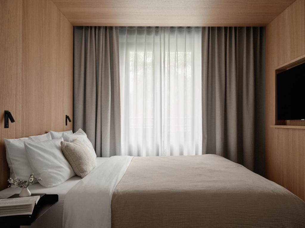 Bob W Münchner Freiheit - Resim 7