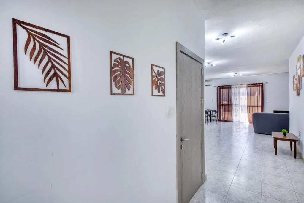 Spacious 3-Bedroom Apartment in St'Pauls