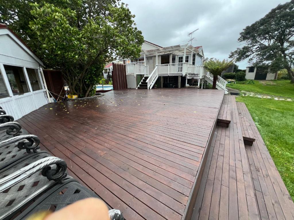 Holiday house in totara park - Resim 27