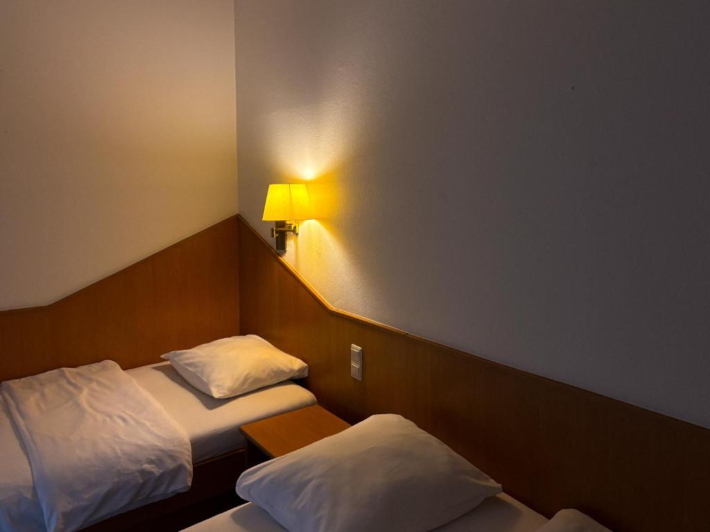 Stadthotel Kolpinghaus - Vier Ecken - Tweepersoonskamer