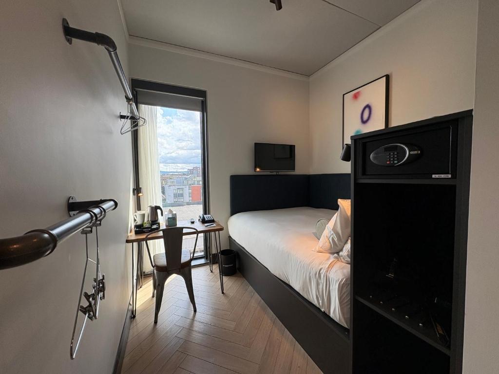 The Hendrick Smithfield - Resim 38