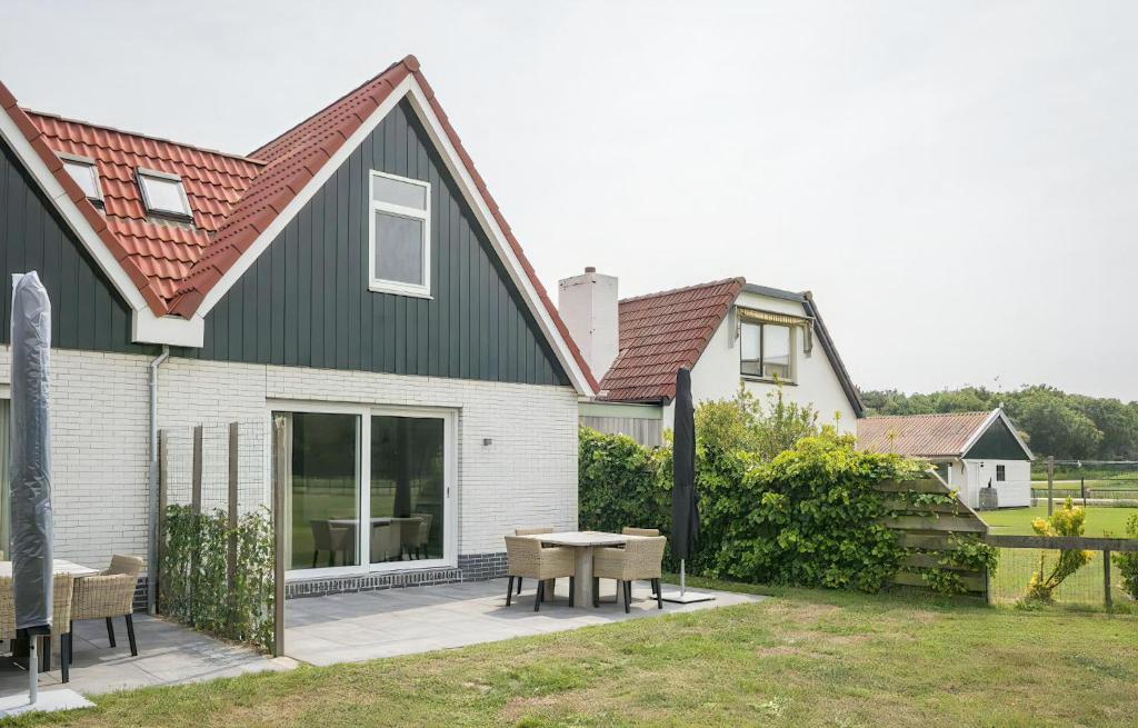 Tòa nhà nơi nhà nghỉ dưỡng tọa lạc