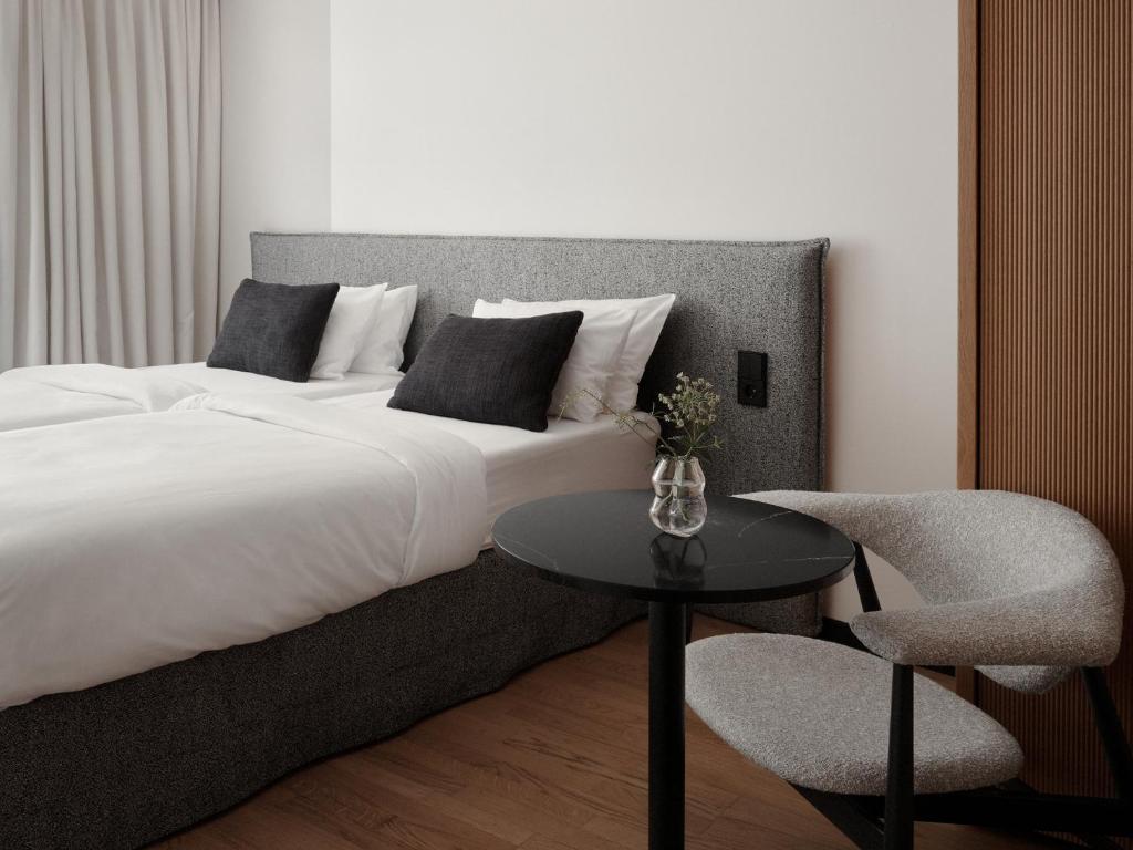 Bob W Munich Old Town - Resim 25