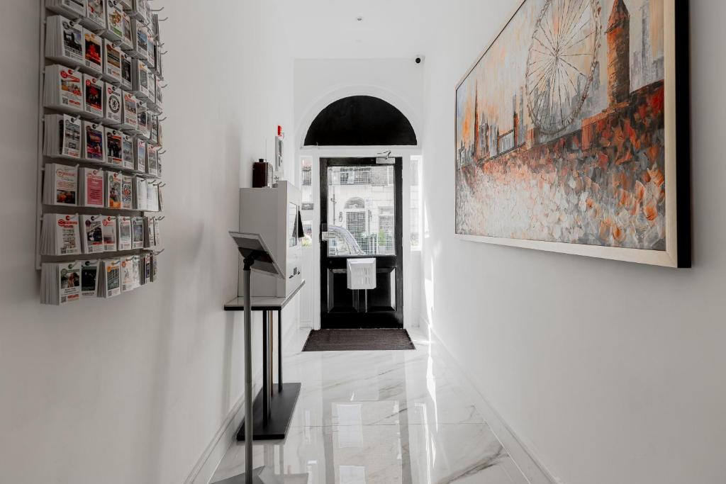 Upper Berkeley Hotel - Resim 4