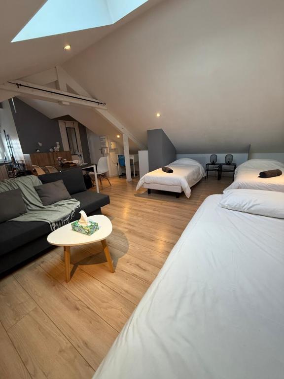 Ένα ή περισσότερα κρεβάτια σε δωμάτιο στο Elysium Lodges