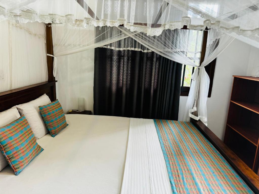 The Tide's Tale - 12