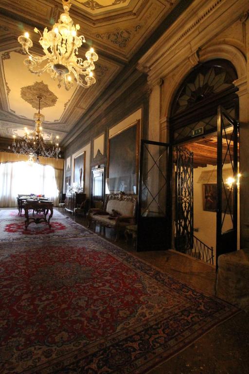 Hotel Palazzo Abadessa - Resim 18