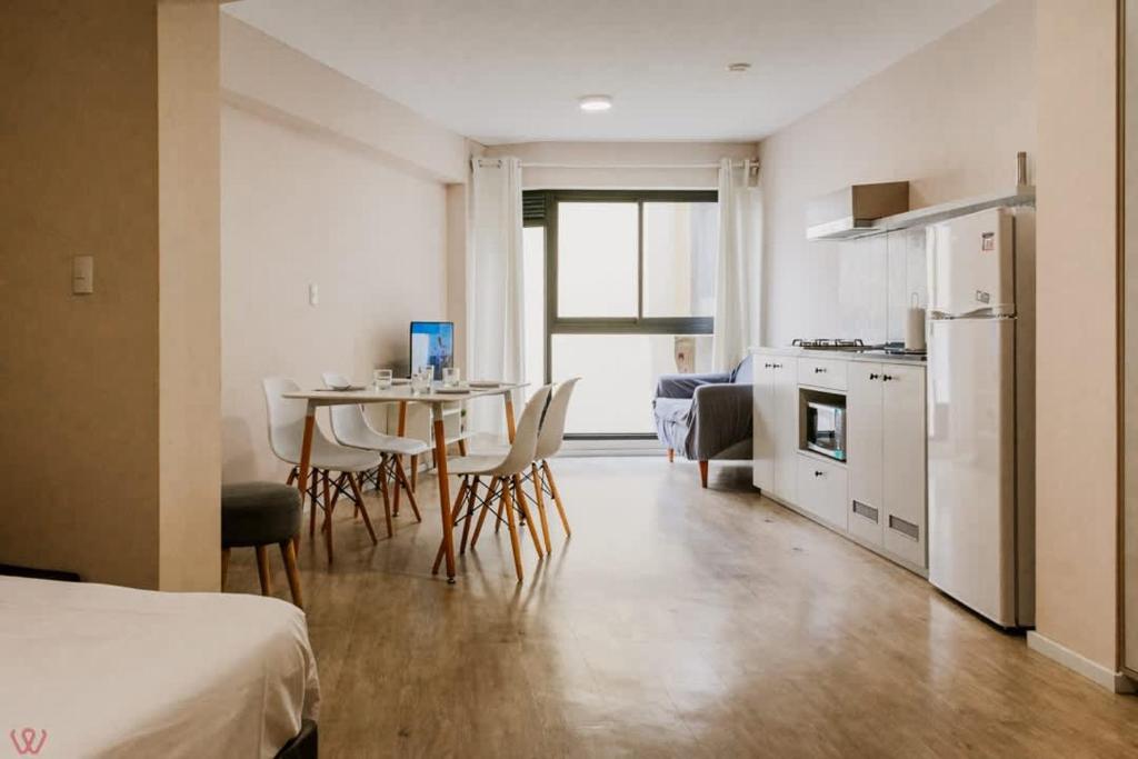 Kuchyň nebo kuchyňský kout v ubytování Delightful 1BR Spacious Terrace in Barranco