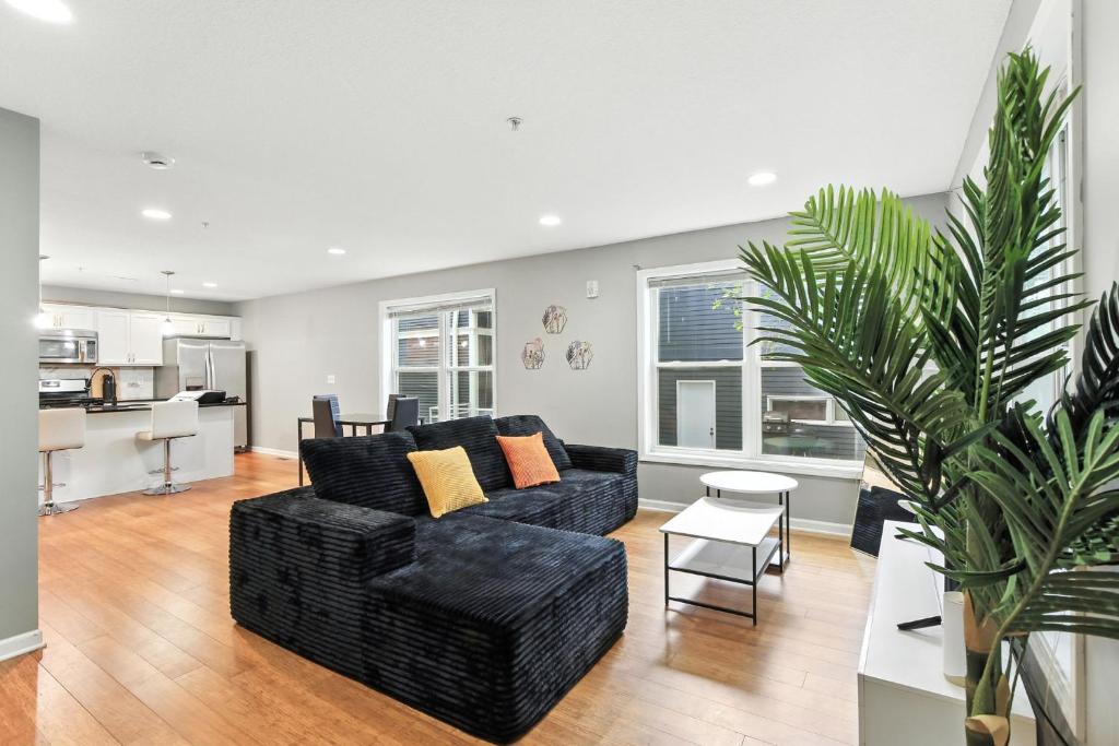 Φωτογραφία από το άλμπουμ του Lavish 3Bed 3Bath Condo in Uptown στη Μινεάπολη