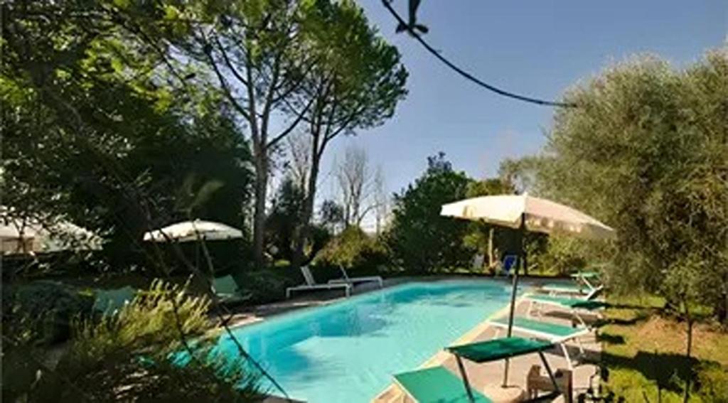 Πισίνα στο ή κοντά στο Agriturismo Santa Luce